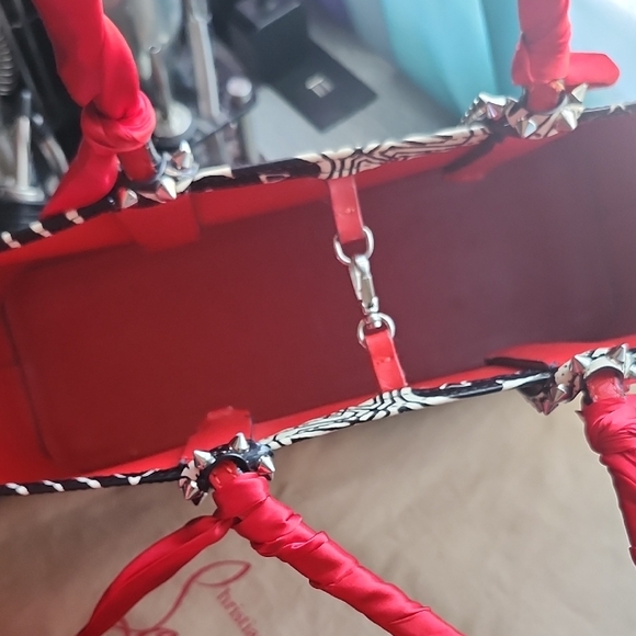 Christian Louboutin Graffiti Cabata  Tote W/ Dustbag - Picture 10 of 16